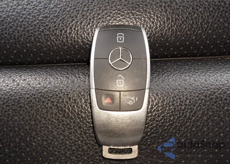 2020 Mercedes-Benz C 300 4Matic из США, поврежденный, VIN 55SWF8EB2LU326436